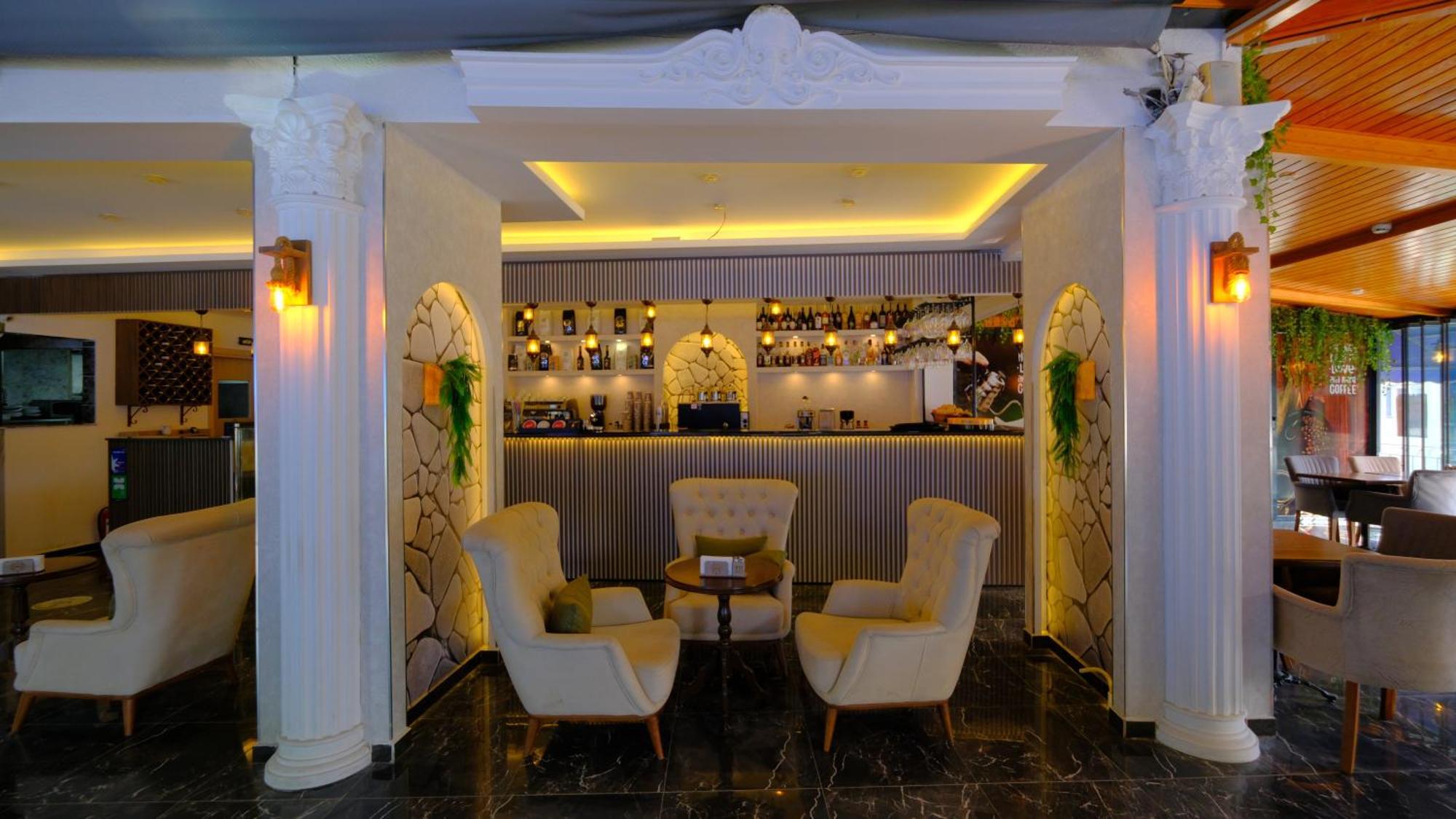 Elada Luxury Otel Arsuz Εξωτερικό φωτογραφία